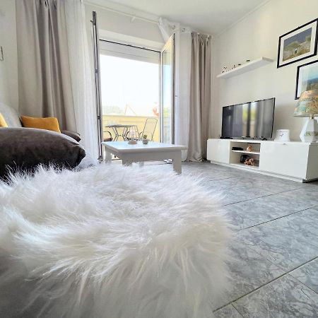 Rab City Apartment Greeny Rab Town Eksteriør billede