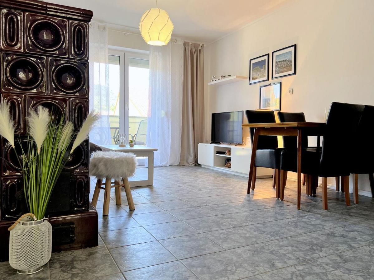 Rab City Apartment Greeny Rab Town Eksteriør billede