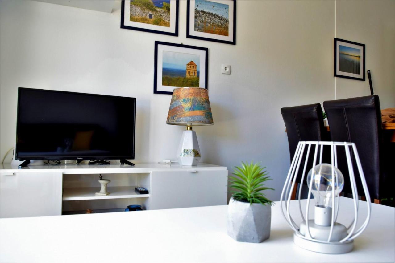 Rab City Apartment Greeny Rab Town Eksteriør billede